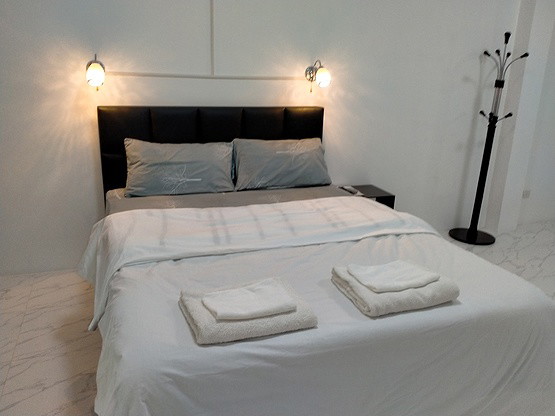 1 Bed Condo — photo 4