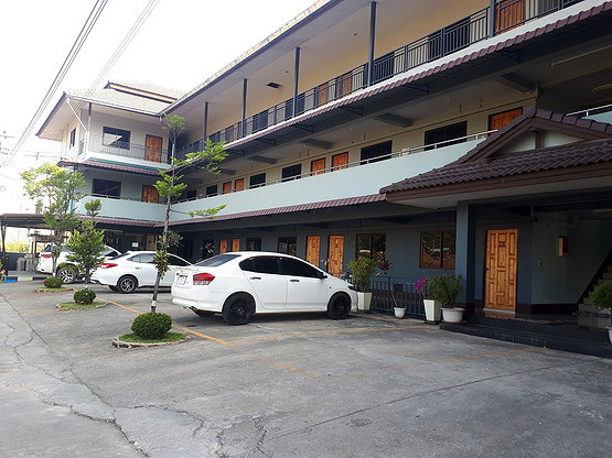 1 Bed Condo — photo 1