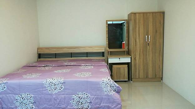 1 Bed Condo — photo 1