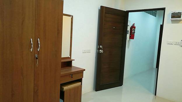 1 Bed Condo — photo 3