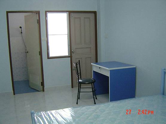 1 Bed Condo — photo 1