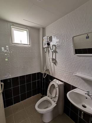 1 Bed Condo — photo 5