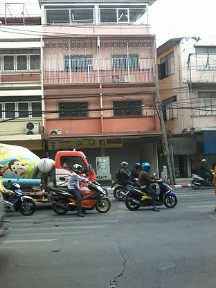 1 Bed Condo · Bangkok Noi, bangkok — photo 3