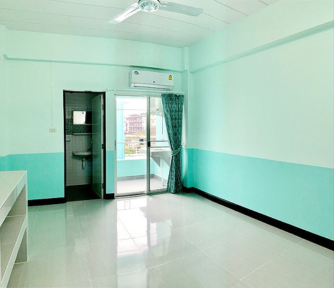 1 Bed Condo · Watthana, bangkok — photo 2