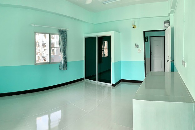 1 Bed Condo · Watthana, bangkok — photo 4