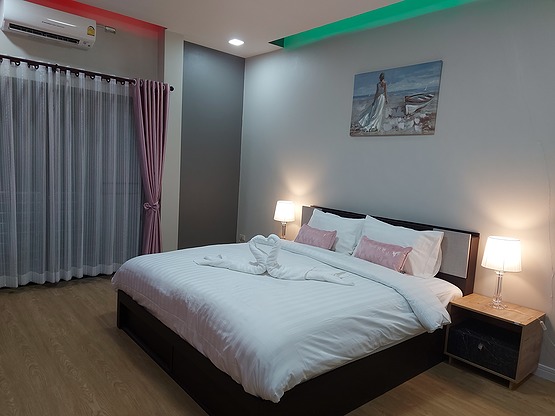1 Bed Condo — photo 5