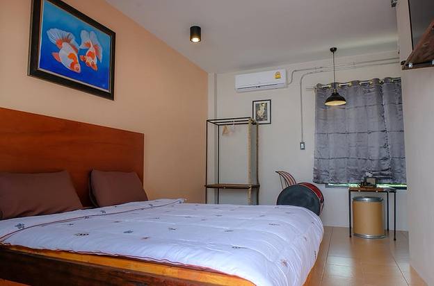1 Bed Condo — photo 3