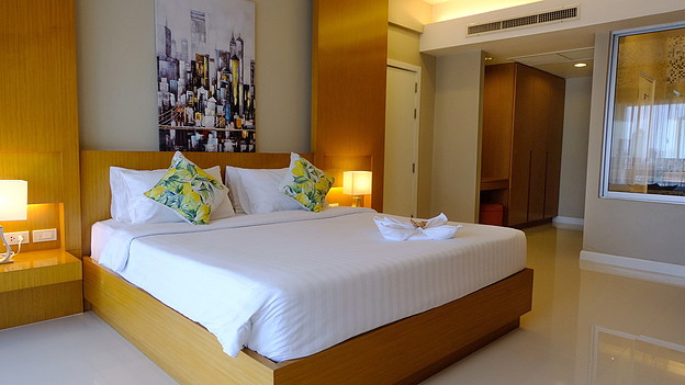1 Bed Condo · Khlong Toei, bangkok — photo 1