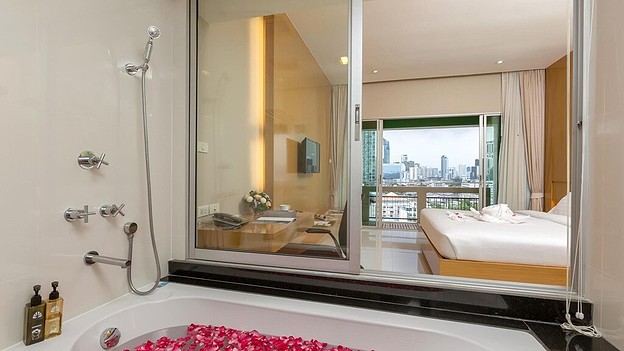 1 Bed Condo · Khlong Toei, bangkok — photo 4