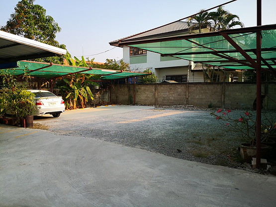 1 Bed Condo — photo 2