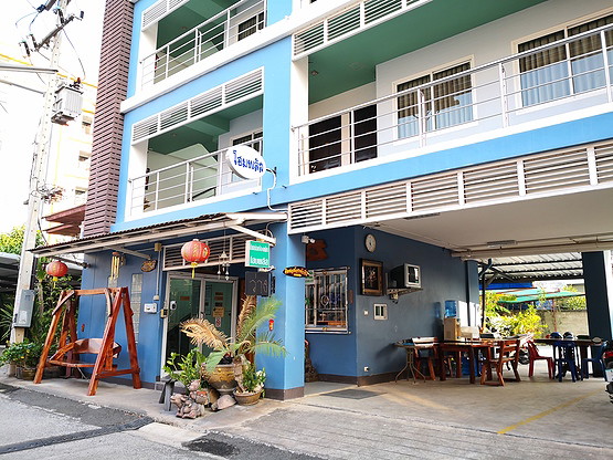 1 Bed Condo — photo 3