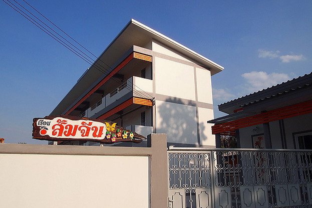 Condo · Mueang Chon Buri, chon_buri — photo 1
