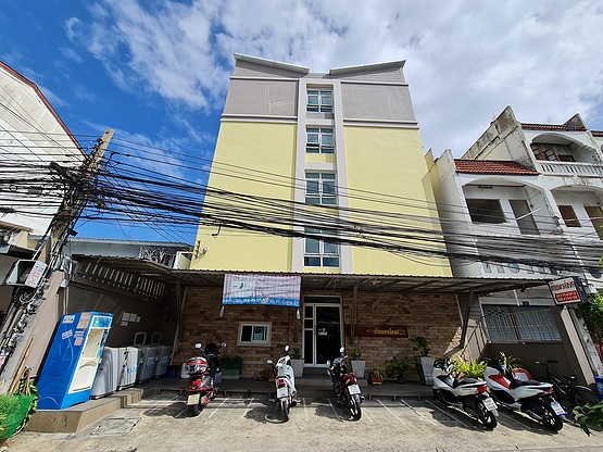 1 Bed Condo · Huai Khwang, bangkok — photo 1