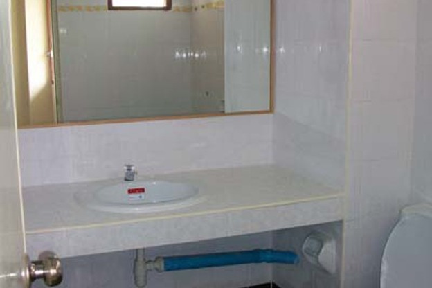 Condo — photo 3
