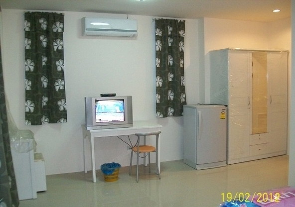 Condo — photo 1