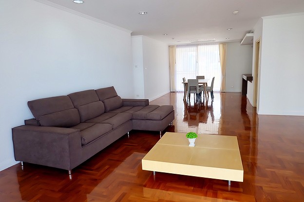 1 Bed Condo · Sathon, bangkok — photo 2