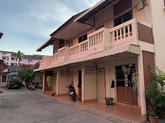 1 Bed Condo — photo 1