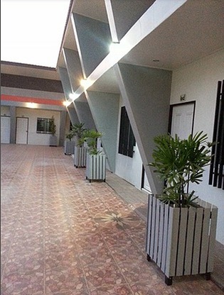 1 Bed Condo — photo 2