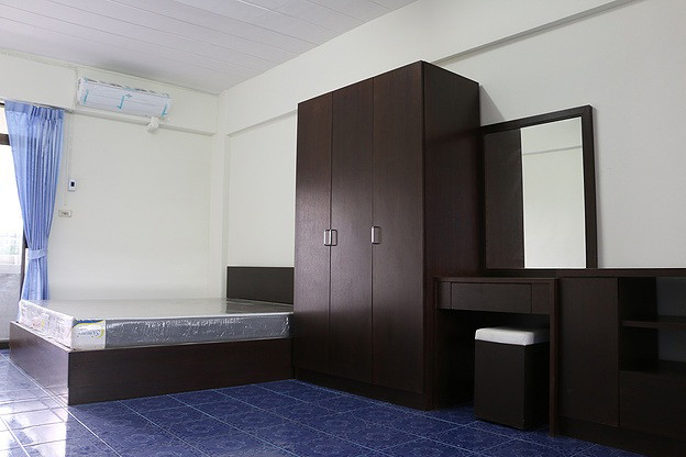 Condo · Khan Na Yao, bangkok — photo 1