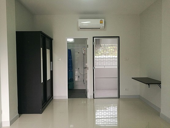 Condo · Mueang Chon Buri, chon_buri — photo 2