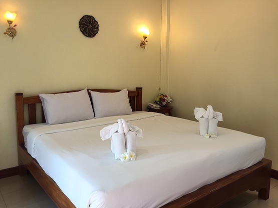 1 Bed Condo — photo 2