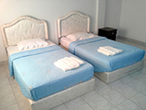 Condo — photo 1