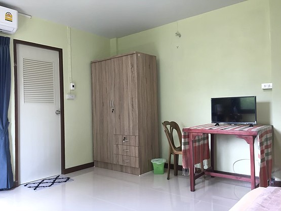 1 Bed Condo — photo 2