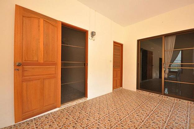 1 Bed Condo — photo 4