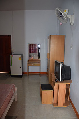 1 Bed Condo — photo 4