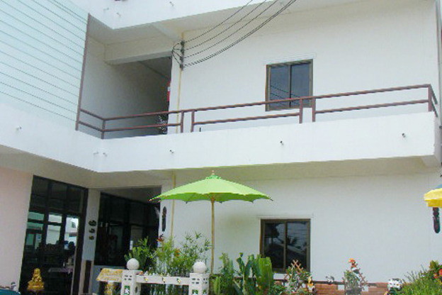 Condo — photo 3