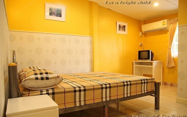 Condo — photo 1