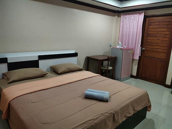 1 Bed Condo — photo 2