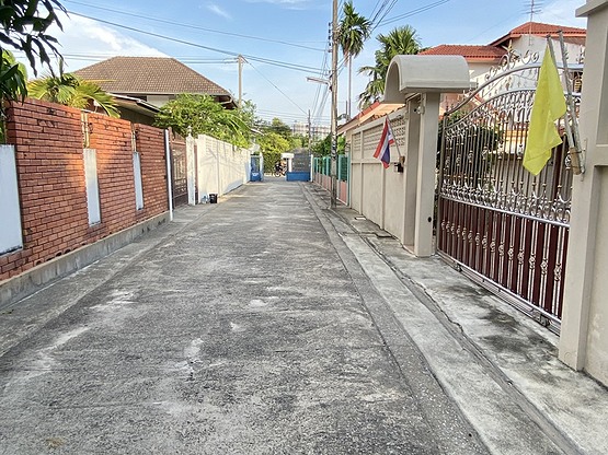 Condo · Mueang Nonthaburi, nonthaburi — photo 1