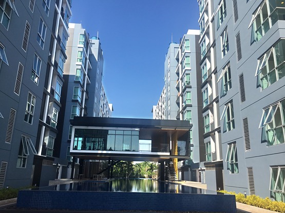 Condo — photo 1