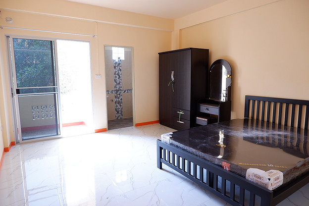 1 Bed Condo · Huai Khwang, bangkok — photo 1
