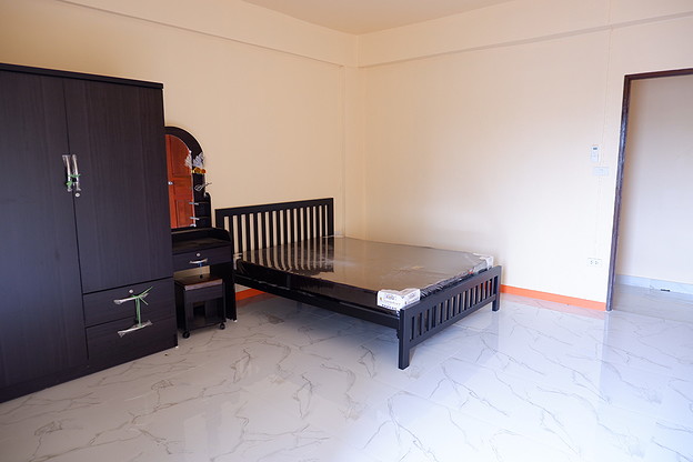 1 Bed Condo · Huai Khwang, bangkok — photo 3