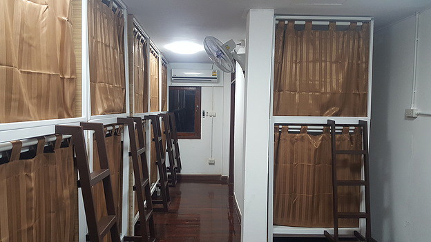 1 Bed Condo — photo 2