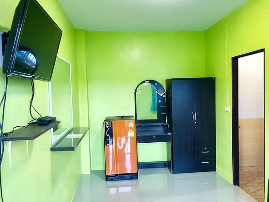 1 Bed Condo — photo 1