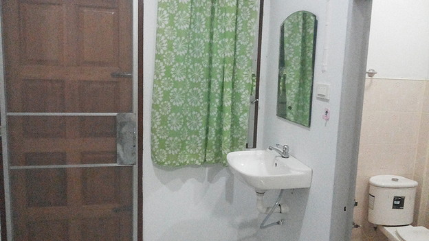 1 Bed Condo — photo 2