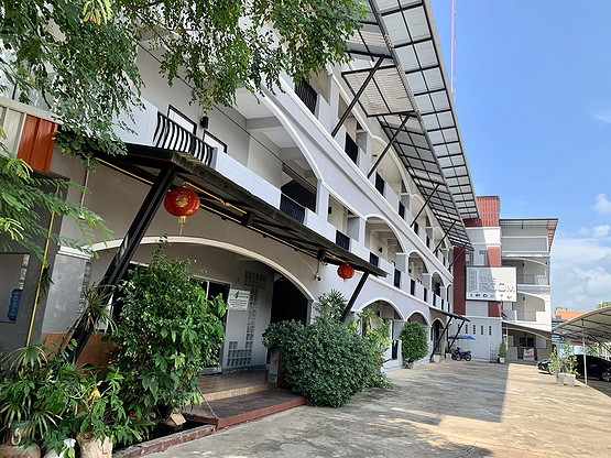 1 Bed Condo — photo 3