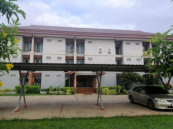 1 Bed Condo — photo 2