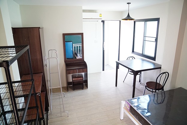 1 Bed Condo — photo 1
