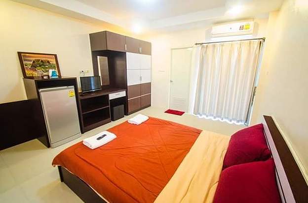 1 Bed Condo — photo 3
