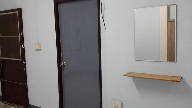 1 Bed Condo — photo 2
