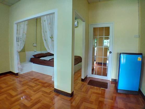 Condo — photo 1