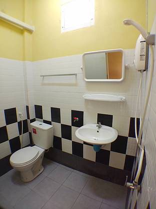 1 Bed Condo — photo 3