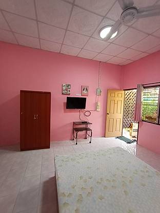 1 Bed Condo — photo 3