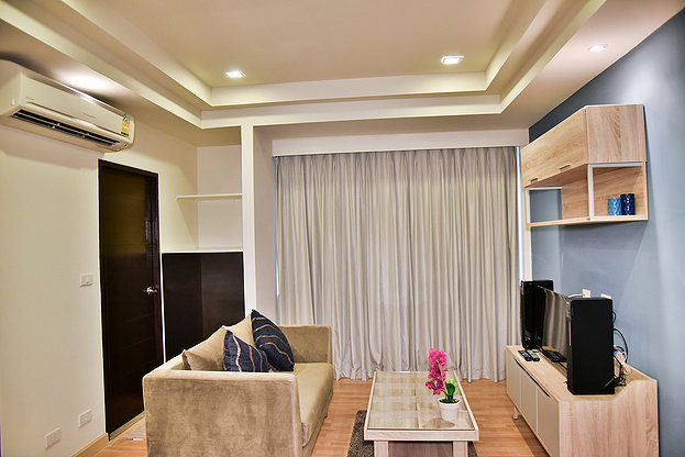 1 Bed Condo · Khlong Toei, bangkok — photo 1