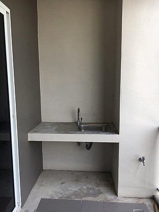 1 Bed Condo — photo 2