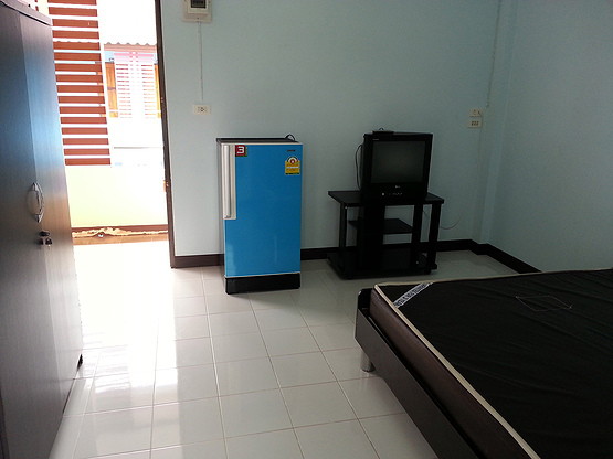 1 Bed Condo — photo 2